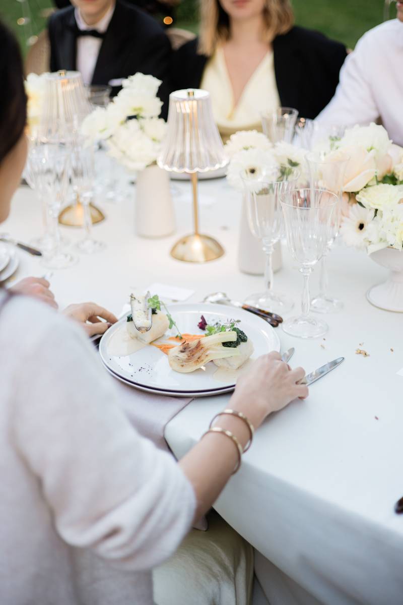 ©aliciaserraphotography & ©yoursweddingimages